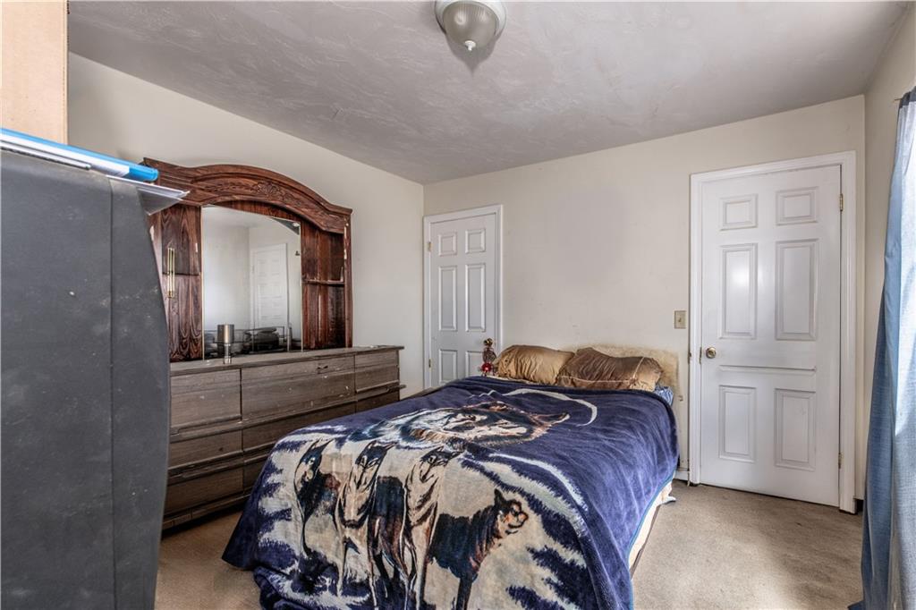 421 Broad Street Property Photo 5