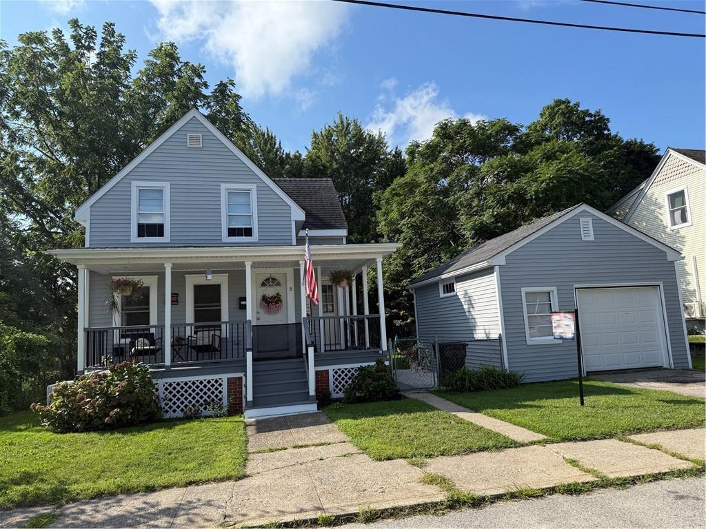 8 Rathbun Street Property Photo 2