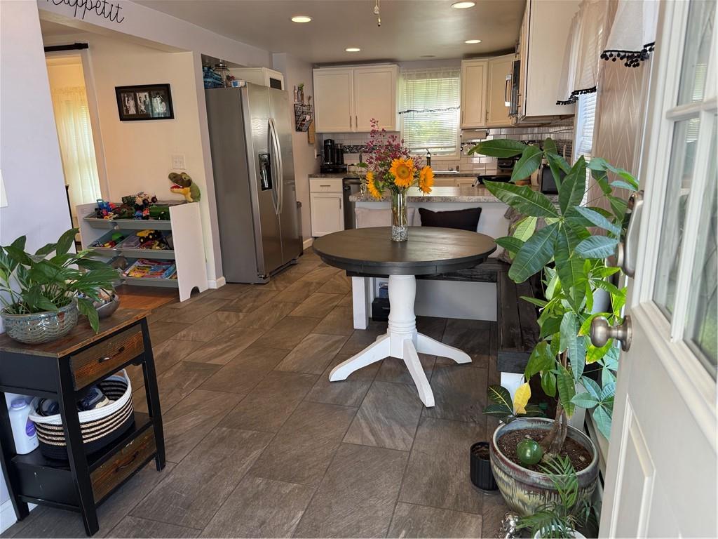 8 Rathbun Street Property Photo 14