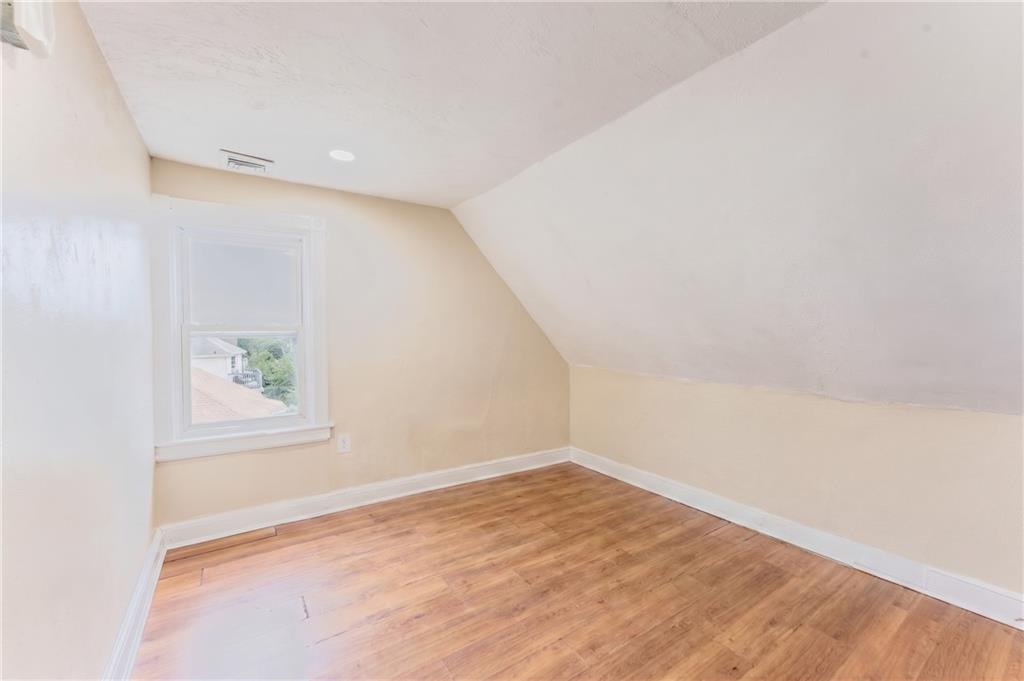 91 Laura Street Property Photo 37