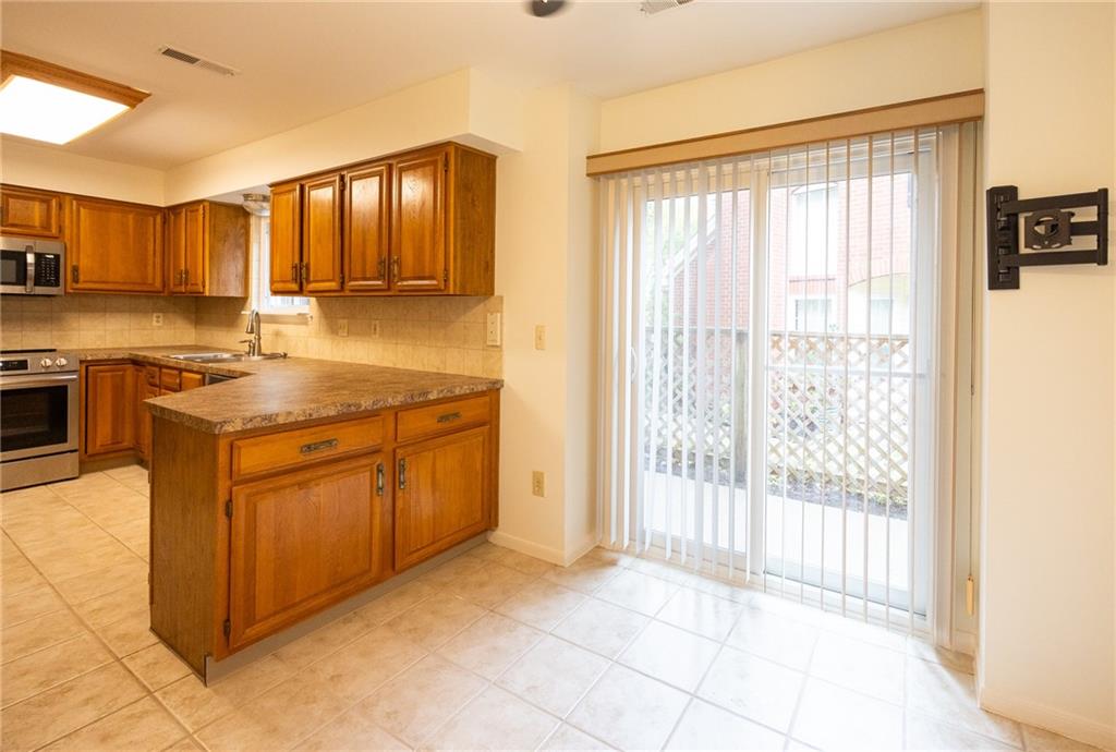 626 Smithfield Road Unit 701 Property Photo 11