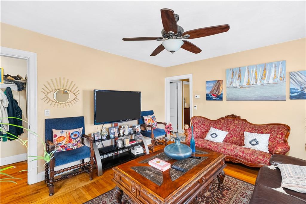 39 Bolton Avenue Property Photo 18