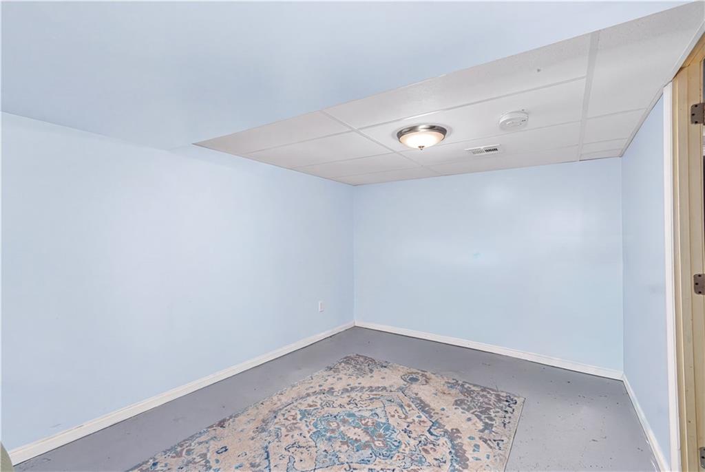 39 Bolton Avenue Property Photo 35