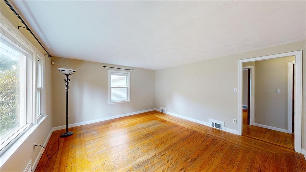 11 Harris Avenue Property Photo 6