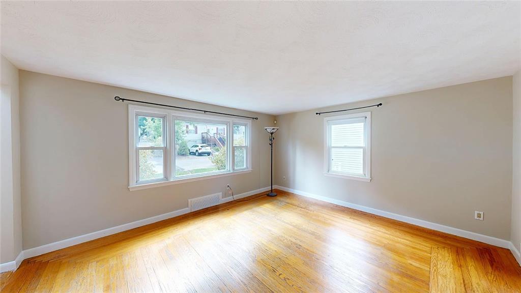 11 Harris Avenue Property Photo 8