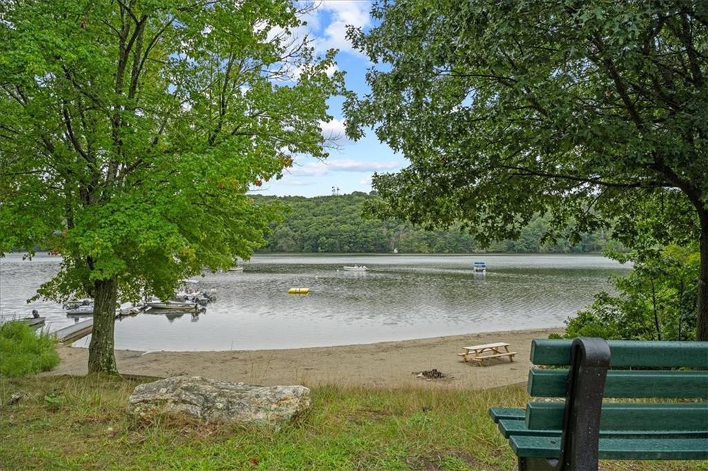 10 Bow Run Property Photo 37