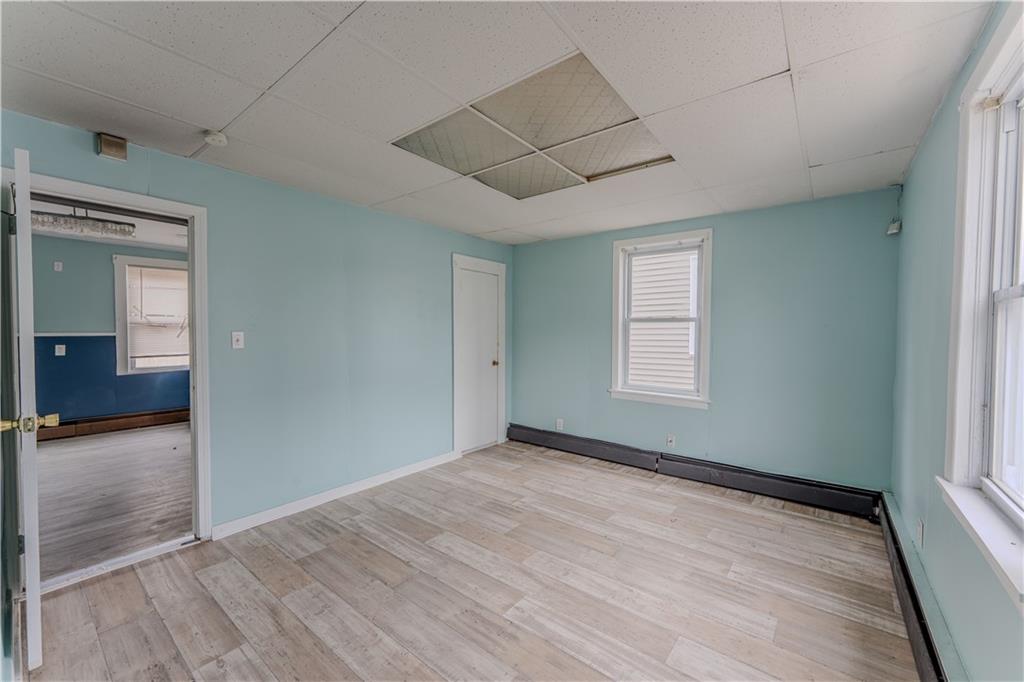 190 192 Manton Avenue Property Photo 3