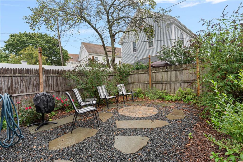 31 Slocum Street Property Photo 22