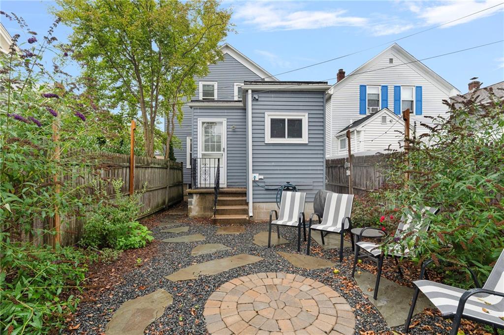 31 Slocum Street Property Photo 23