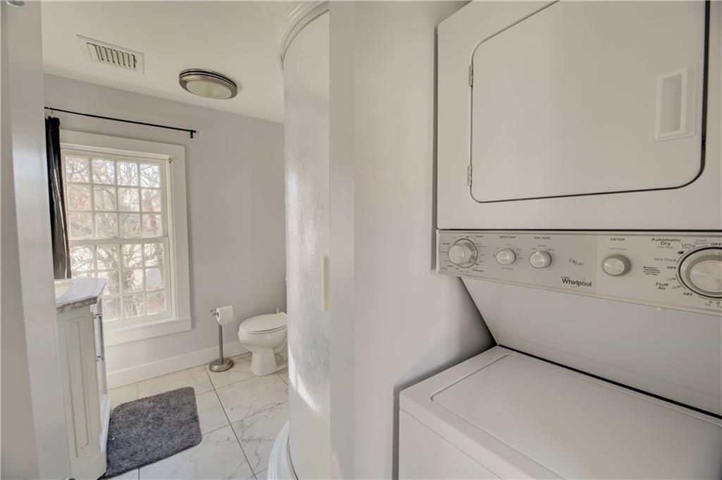 3351 Post Road Property Photo 16