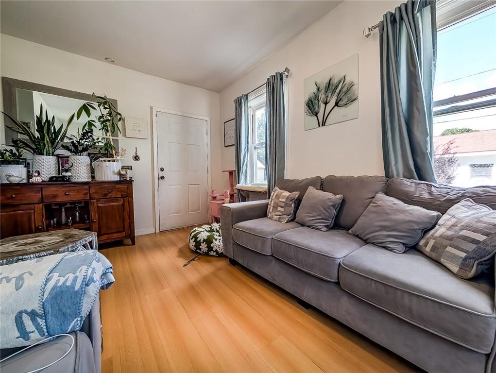 278 Sayles Street Property Photo 9