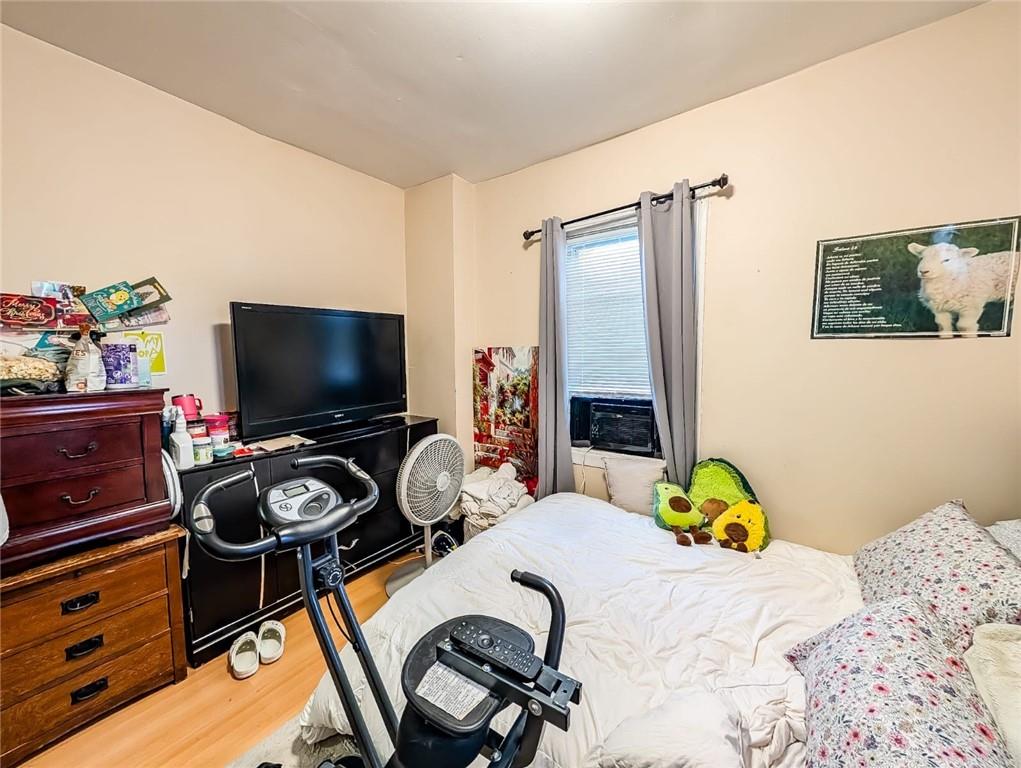 278 Sayles Street Property Photo 16