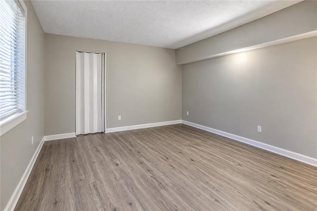 40 Cowesett Avenue Unit 27 Property Photo 12