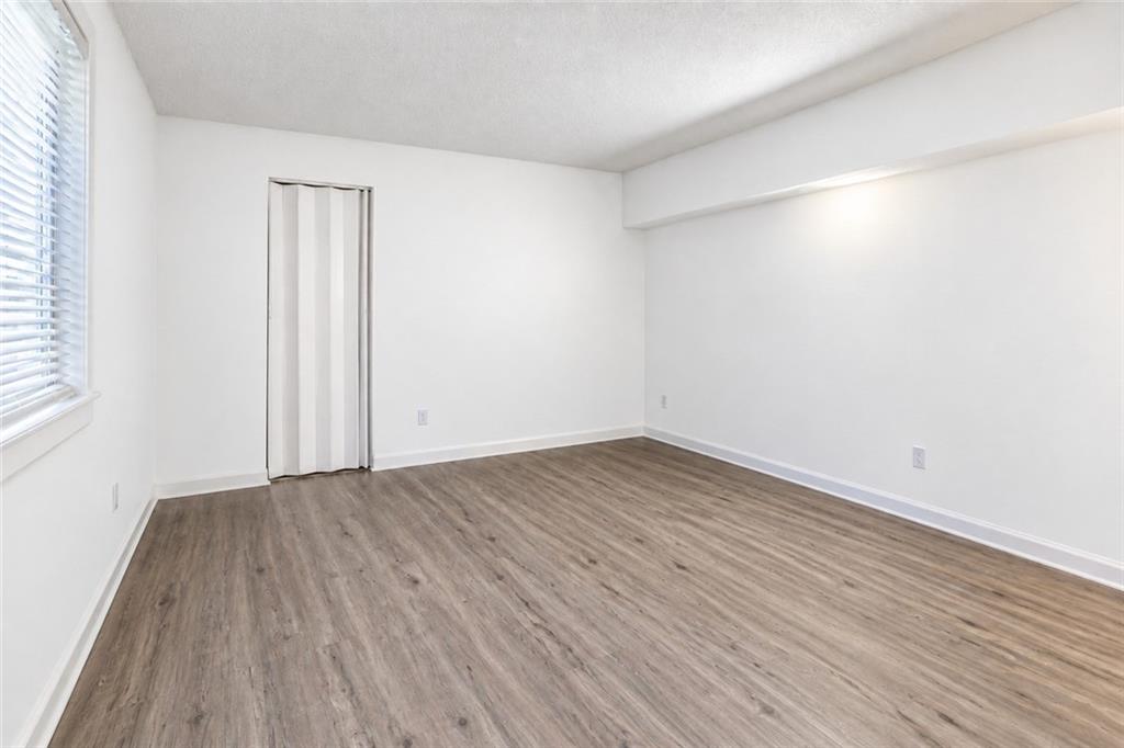 40 Cowesett Avenue Unit 27 Property Photo 13
