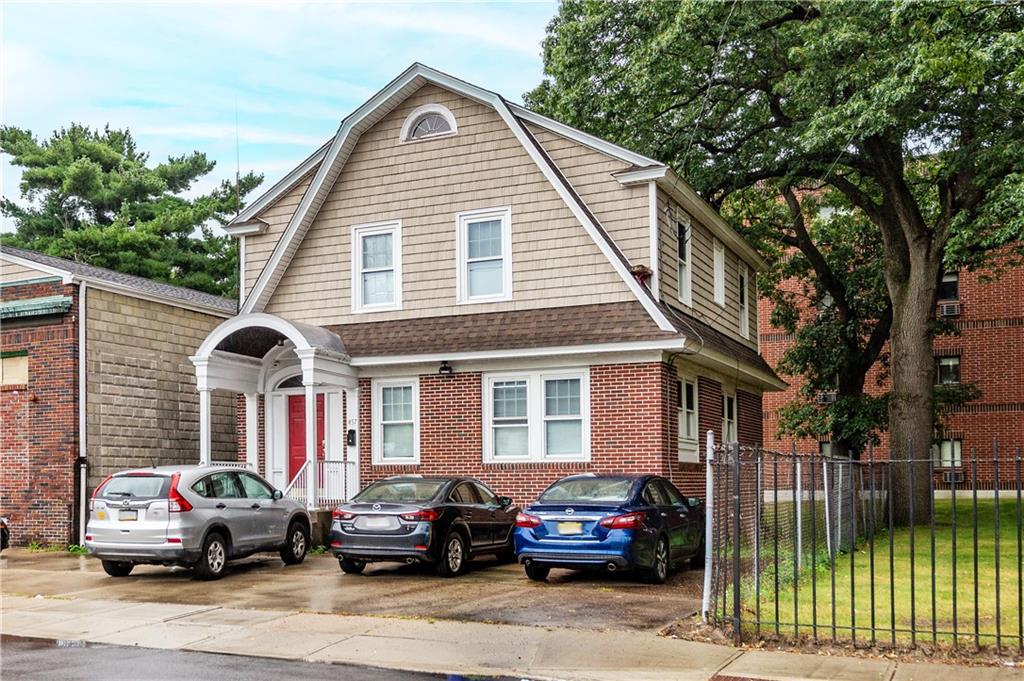 457 Douglas Avenue Property Photo 2