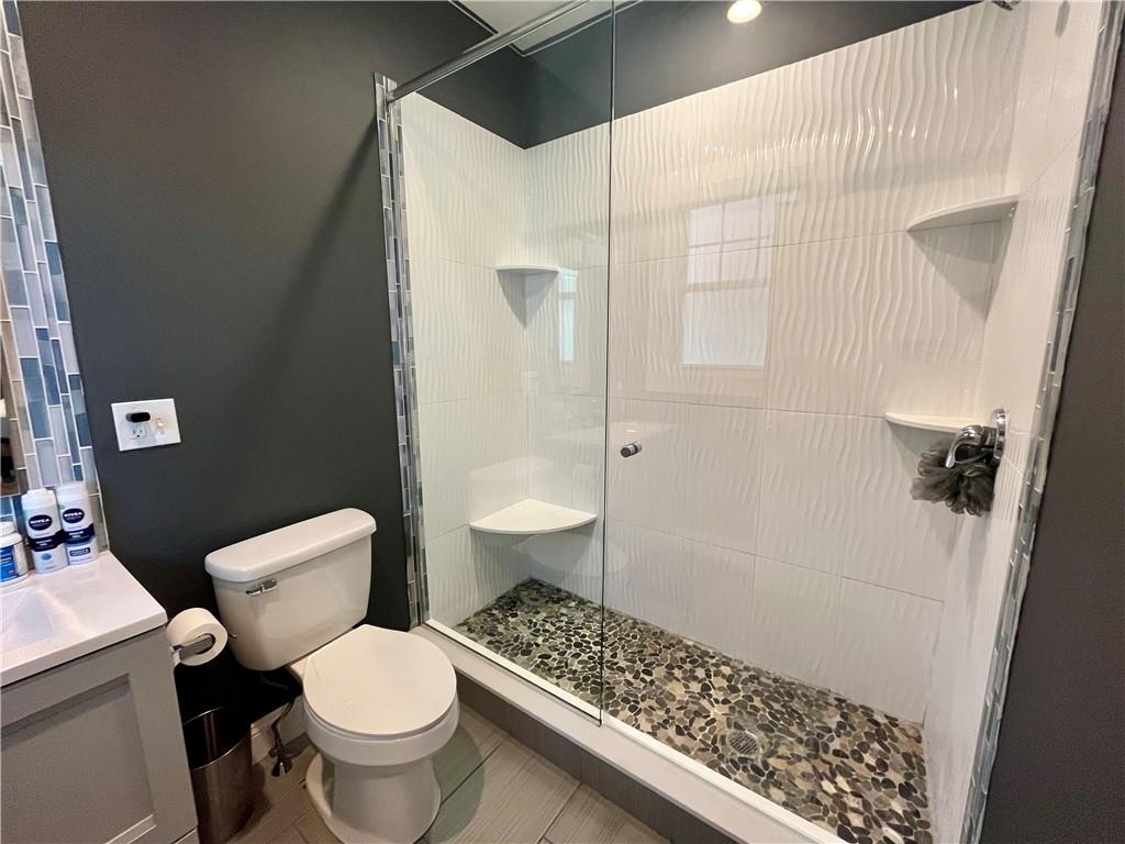 457 Douglas Avenue Property Photo 17
