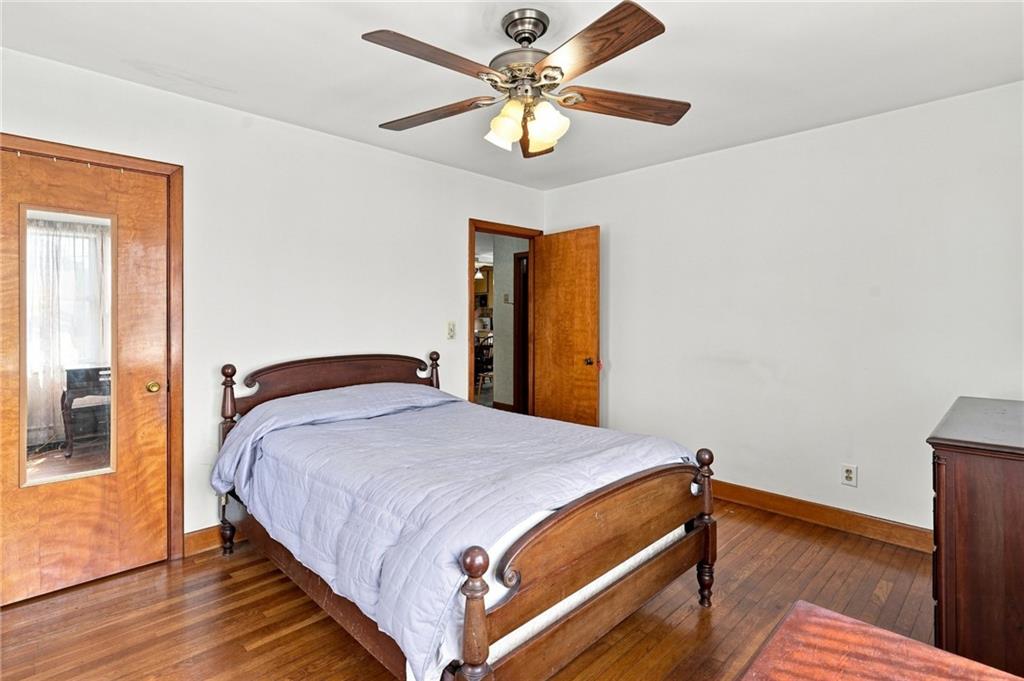 219 Grosvenor Avenue Property Photo 9