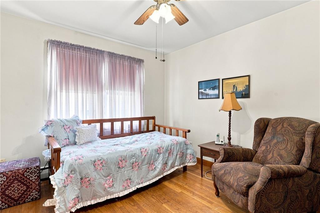 219 Grosvenor Avenue Property Photo 13