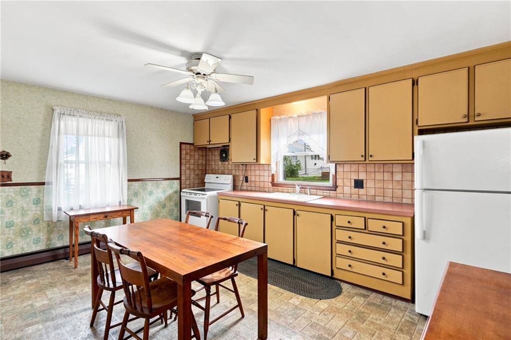 219 Grosvenor Avenue Property Photo 19