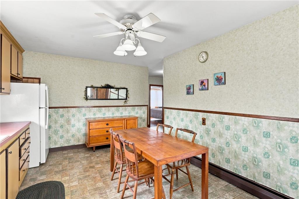 219 Grosvenor Avenue Property Photo 22