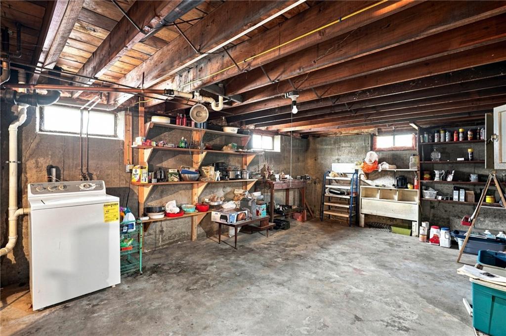 219 Grosvenor Avenue Property Photo 27