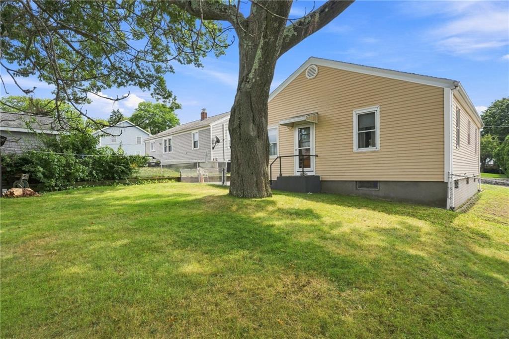 219 Grosvenor Avenue Property Photo 30