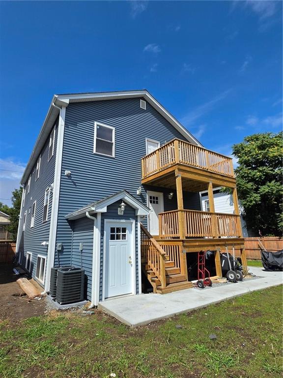 304 Swan Street Property Photo 4