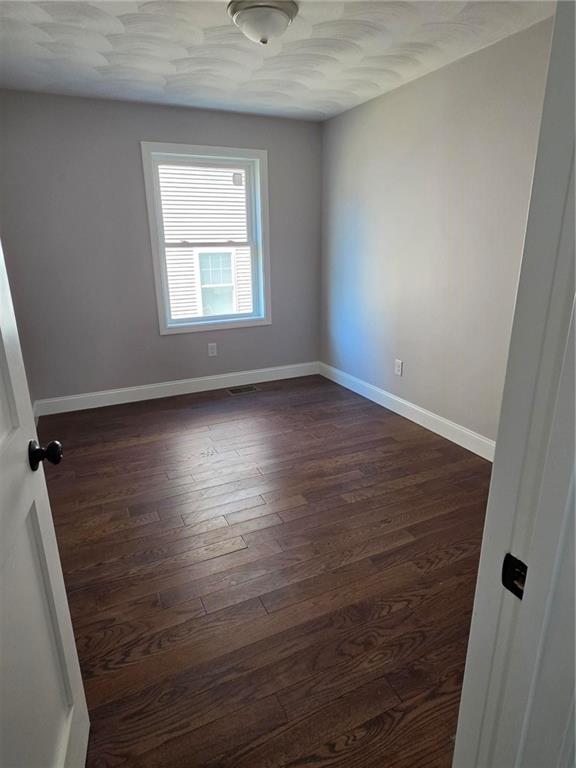 304 Swan Street Property Photo 12