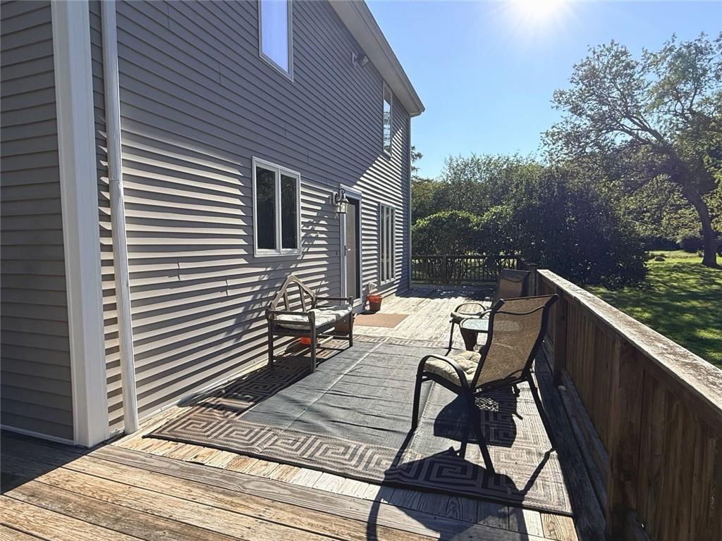 027 Sunset Hill Avenue Property Photo 3