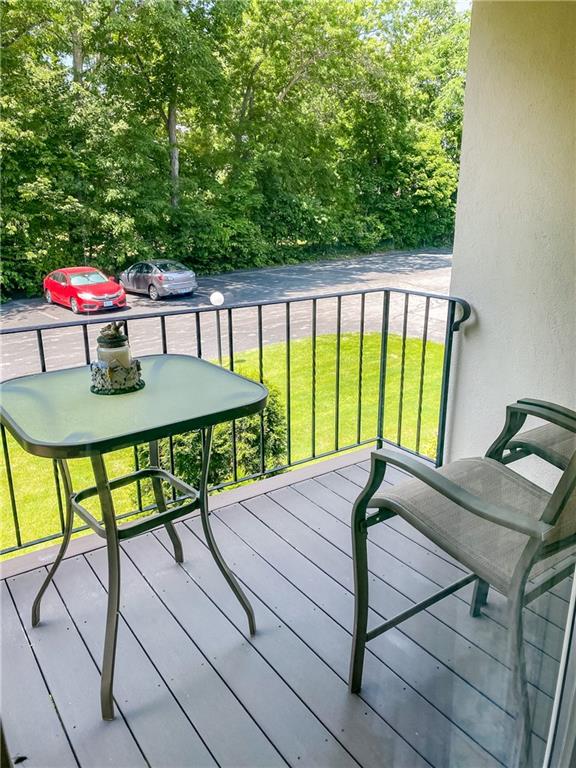 185 Manville Hill Rd Road Unit 506 Property Photo 3