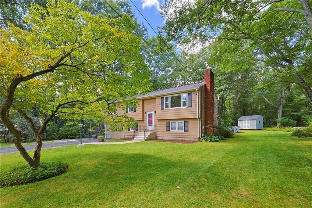 685 Twin Brook Lane Property Photo 3