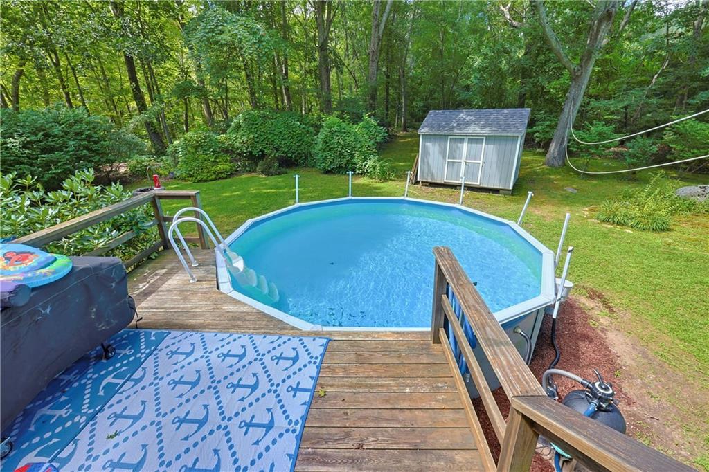 685 Twin Brook Lane Property Photo 9