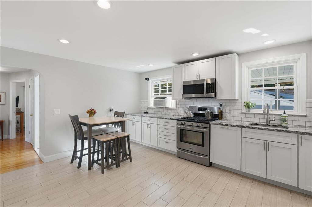 200 Rowe Avenue Property Photo 5