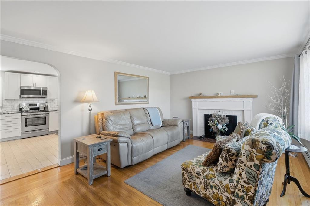 200 Rowe Avenue Property Photo 7