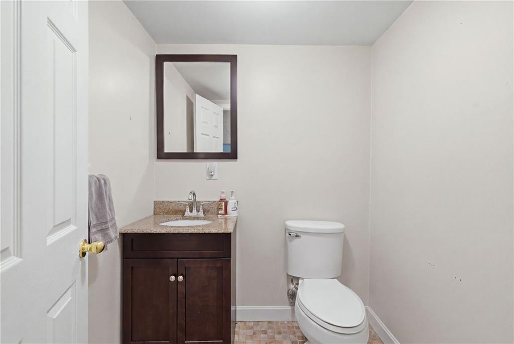 200 Rowe Avenue Property Photo 22