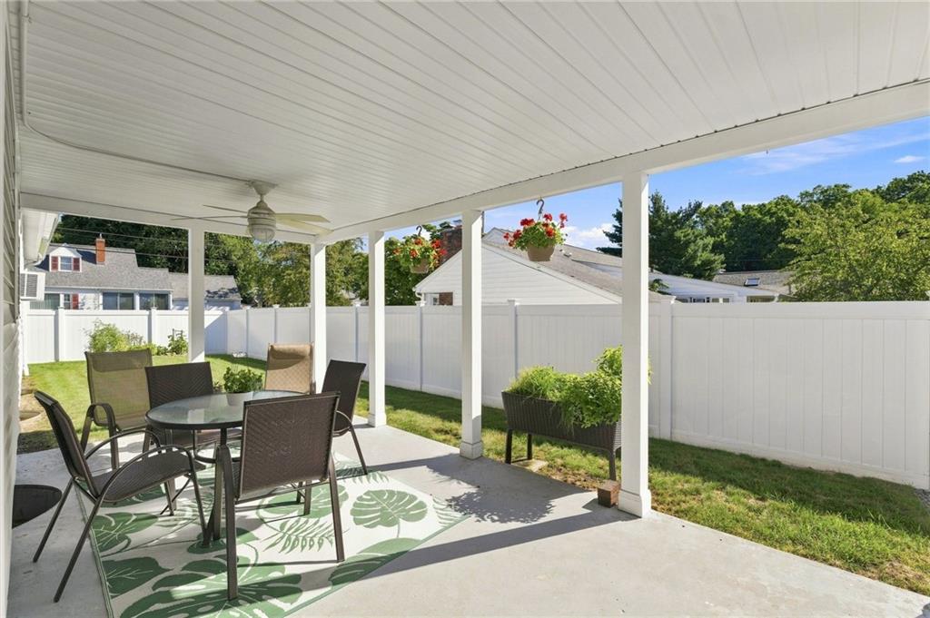 200 Rowe Avenue Property Photo 25
