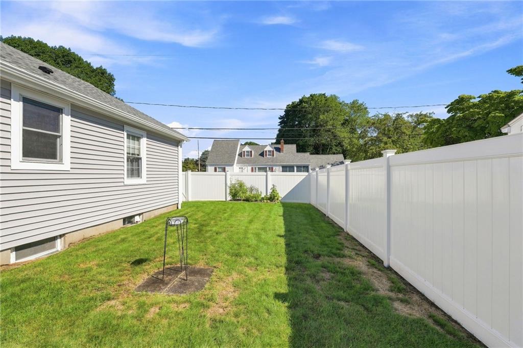 200 Rowe Avenue Property Photo 29