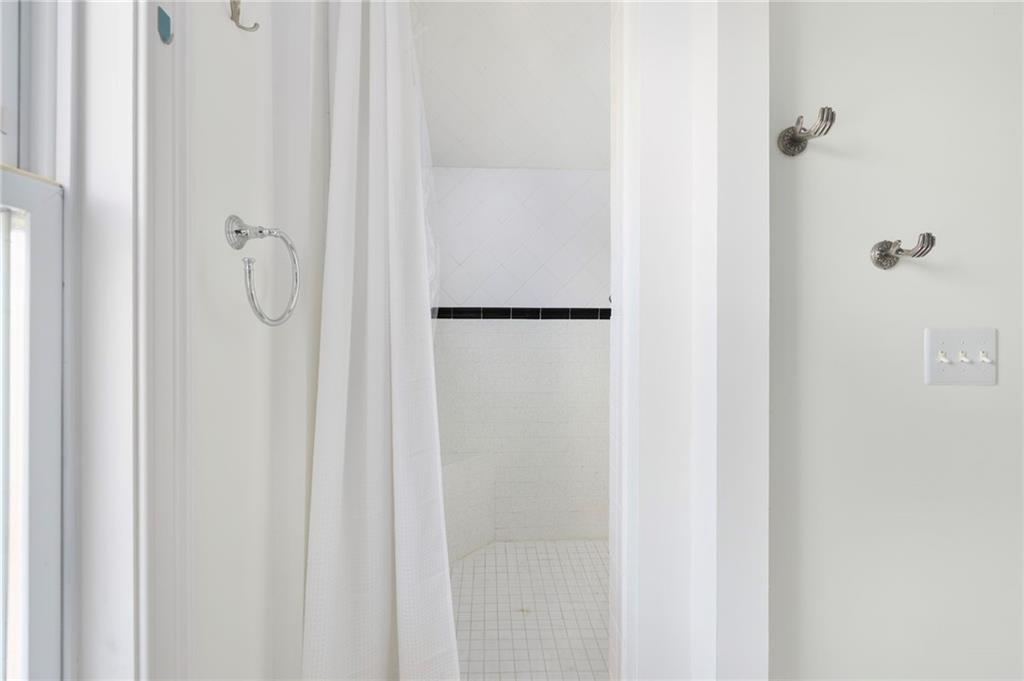 510 Wickenden Street Unit 3 Property Photo 12