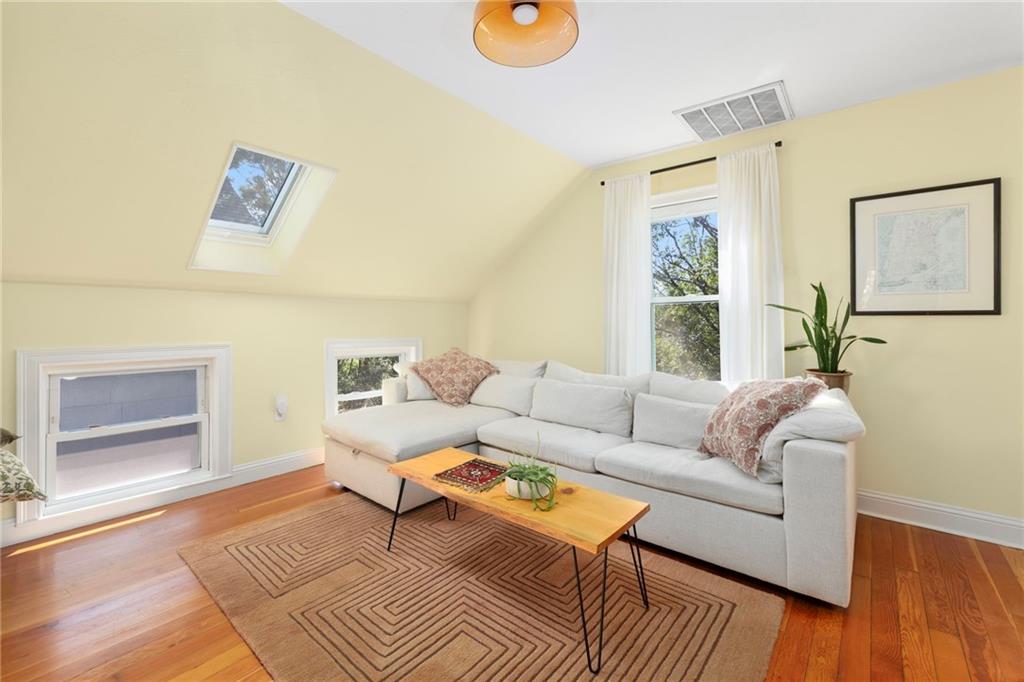 510 Wickenden Street Unit 3 Property Photo 14
