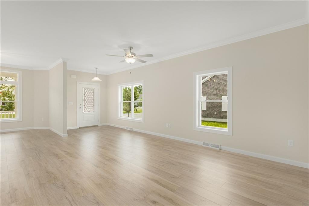 575 South Shore Village Boulevard Property Photo 7