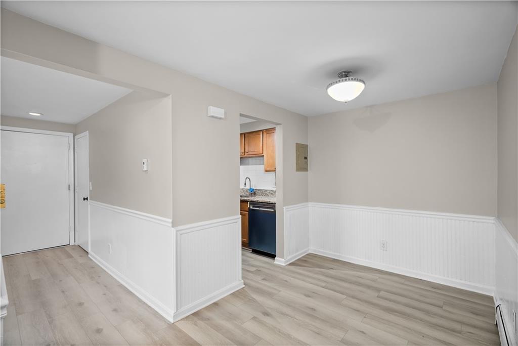 50 Carnation Street Unit 6 Property Photo 9