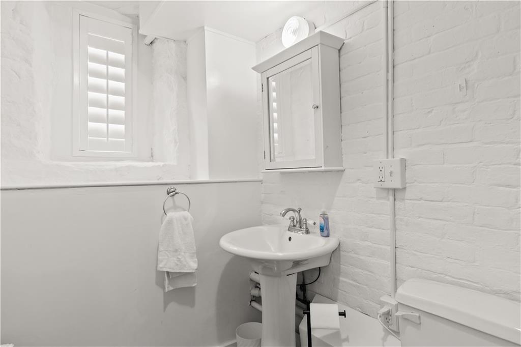 426 Spring Street Unit B101 Property Photo 25