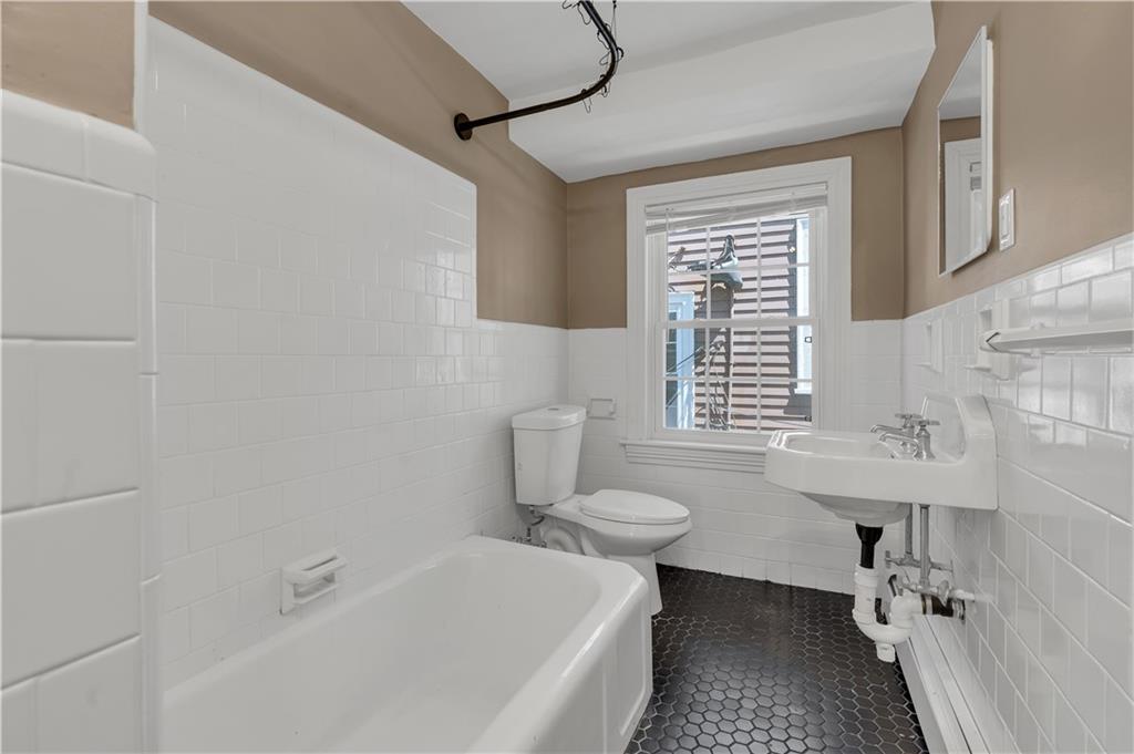 511 Angell Street Property Photo 16