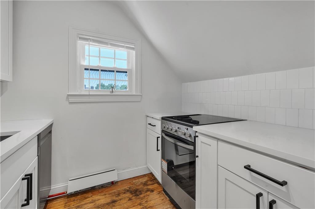 511 Angell Street Property Photo 21