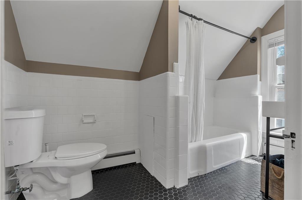 511 Angell Street Property Photo 26