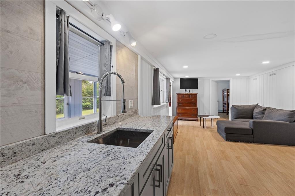 4 Notre Dame Street Property Photo 19