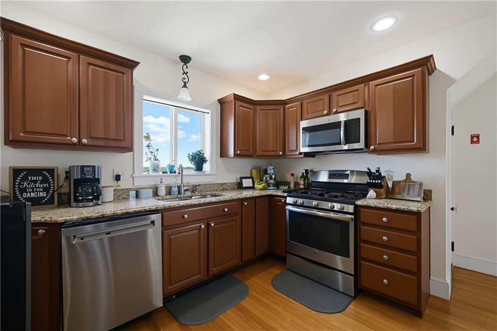 40 Walnut Street Property Photo 12