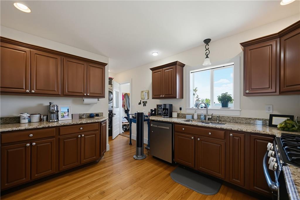 40 Walnut Street Property Photo 13