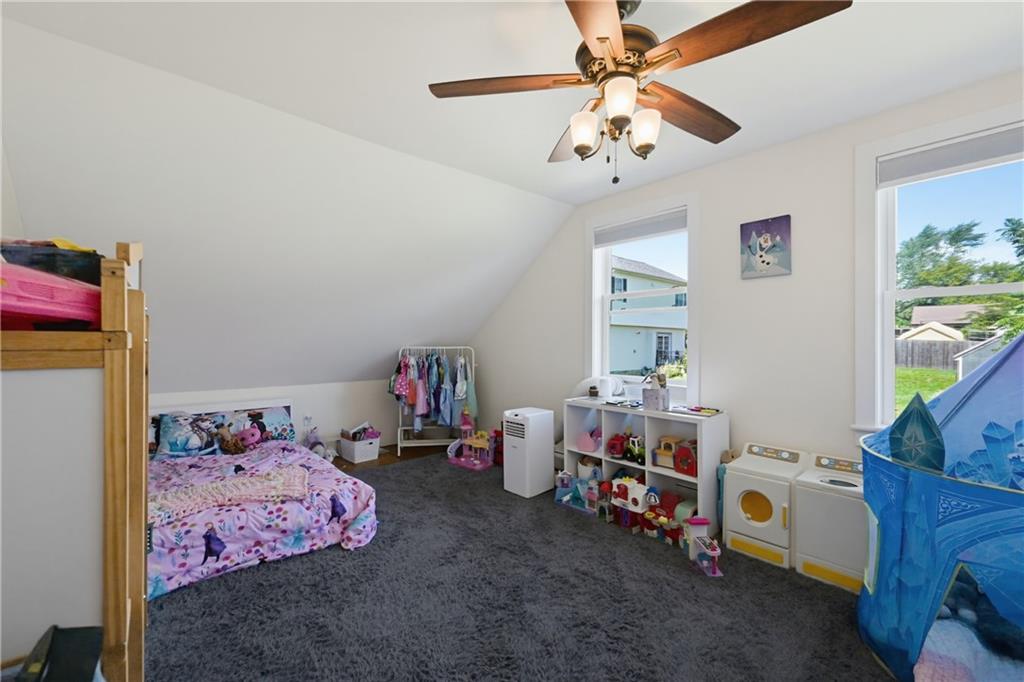 40 Walnut Street Property Photo 38