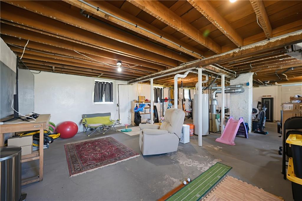40 Walnut Street Property Photo 44